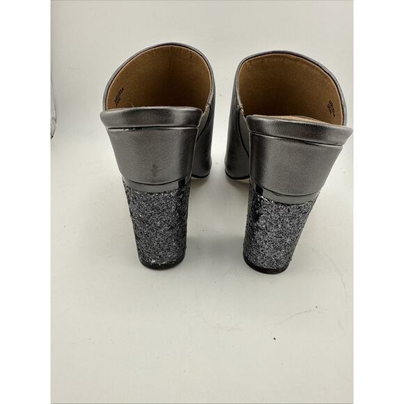 Tahari Melissa Women's Sz 5.5 M‎ Leather Mule Sandals Glitter Heel Gray NWOB - Picture 8 of 10